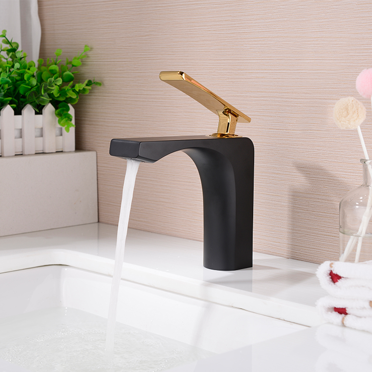 Однорычажный водяной матовый черный и титановый золотой настольный смеситель для раковины для ванной комнаты