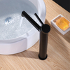 Водяной знак Медно-черный смеситель для ванной комнаты с круглой одной ручкой и высоким носиком для ванной комнаты, латунный смеситель для раковины