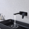 Современный дизайн, настенный смеситель для ванной комнаты, матовый черный латунный настенный смеситель для водопада